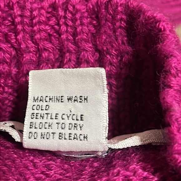 VINTAGE CASUAL CORNER FUCHSIA CHUNKY CABLE KNIT MOCK TURTLENECK SWEATER, SIZE L - Picture 6 of 6